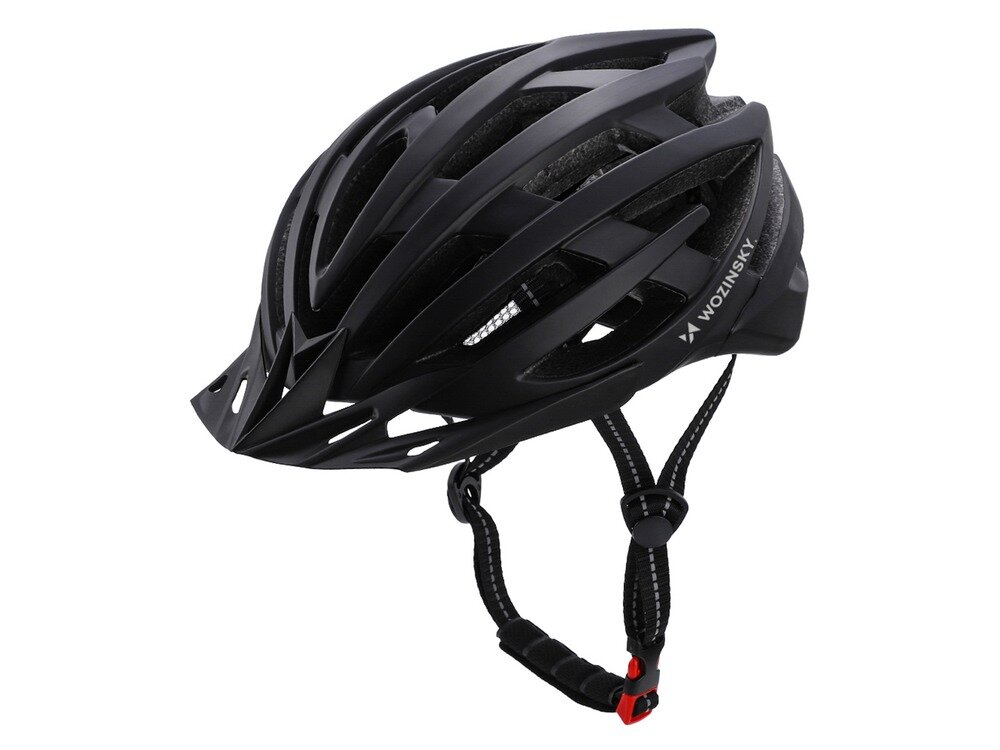 Czarny kask rowerowy z licznymi otworami wentylacyjnymi i regulowanym paskiem pod brodą. Na boku widoczne jest logo \'WOZINSKY\'.