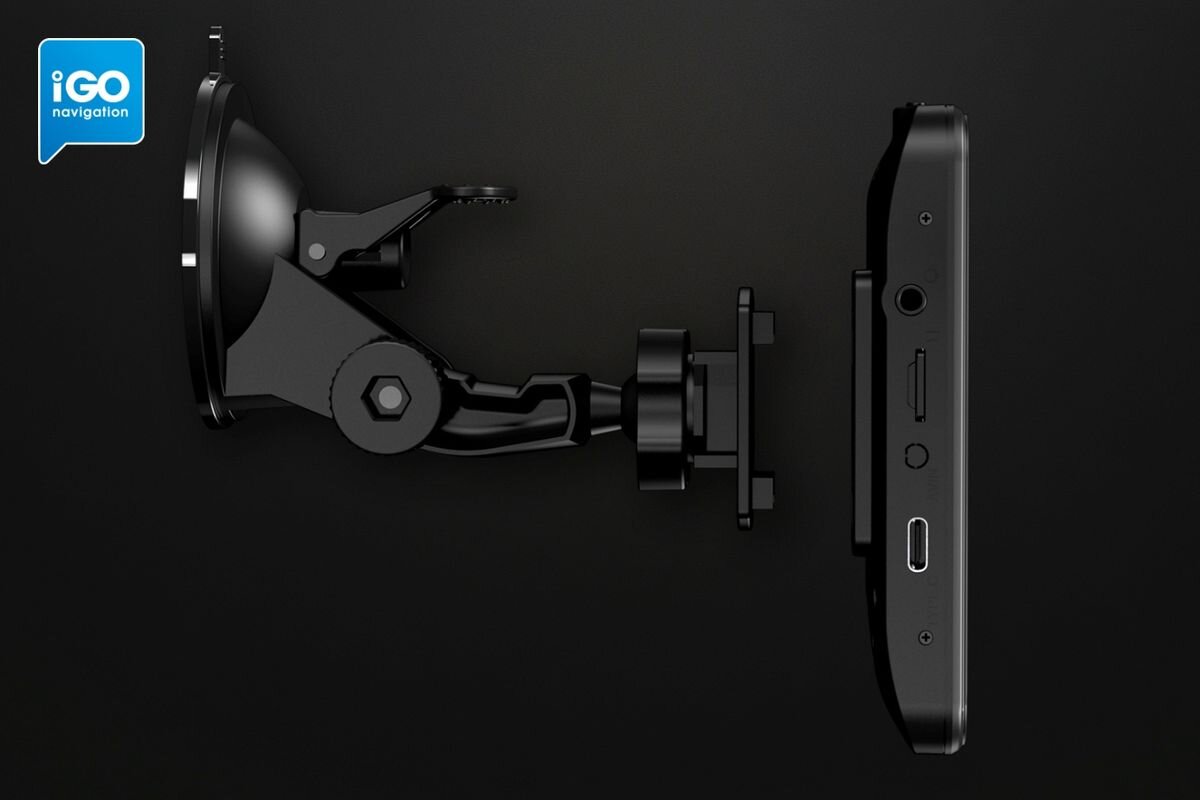 Obraz przedstawia boczny widok nawigacji samochodowej z uchwytem montażowym. W lewym górnym rogu widoczne jest logo \'iGO navigation\'.