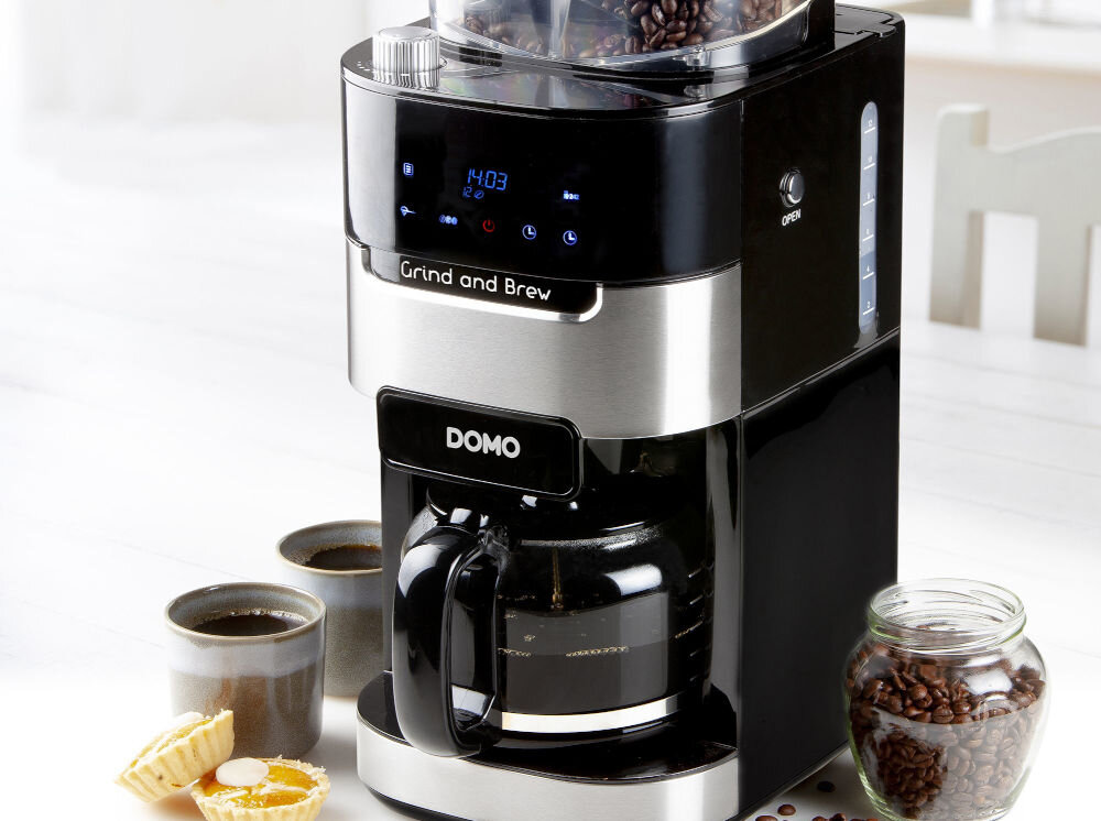 Ekspres DOMO DO721K prosta intuicyjna obsługa przejrzysty interfejs łatwo dostępne funkcje idealnie zaparzona kawa intuicyjne menu wygodne sterowanie komfortowe przyjemne korzystanie 