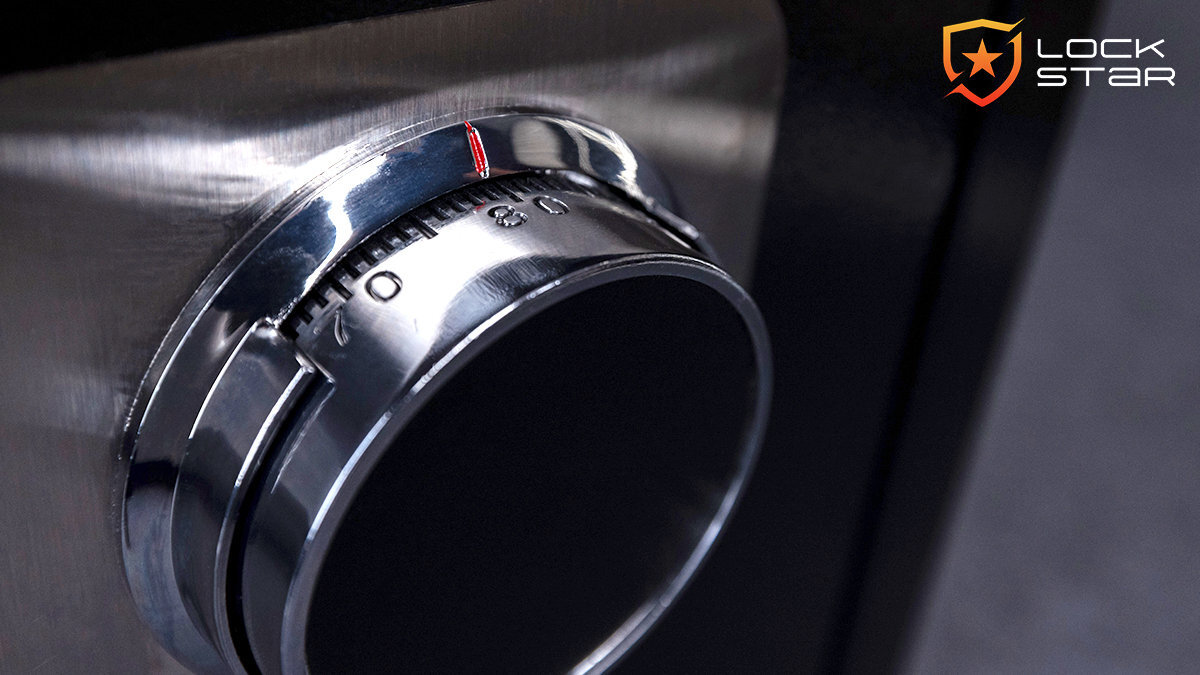 Sejf EXTRALINK EXTRALINK M-30  obudowa sejfuodlewana ze stali trwałość i odporność na uszkodzenia Stalowa konstrukcja - mechanizm otwierania