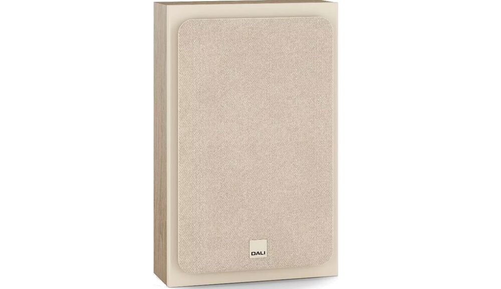 DALI Sonik On-Wall bass reflex skierowany w dół wzmocnienie basu montaż ścienny głębokie niskie tony, kolumna po skosie na białym tle