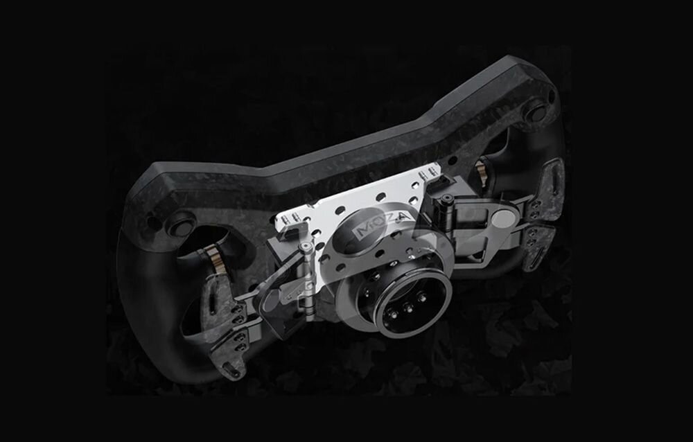 Kierownica MOZA Racing KS Pro Kierownica gamingowa widziana od tylnej strony na czarnym tle kompozyt wzmacniany włóknem węglowym motylkowy kształt uchwyty pokryte materiałem TPE solidna baza