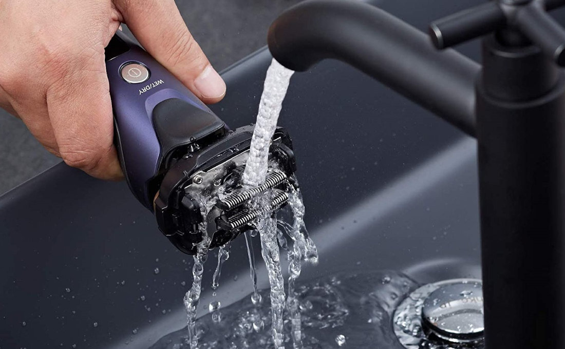 Golarka PANASONIC ES-LV67-A803 mozliwosc mycia pod woga latwa konsweracja uzytkowanie mozliwosci komfort wygoda