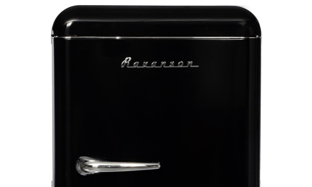 Lodówka RAVANSON LKK-210RB - Oświetlenie LED