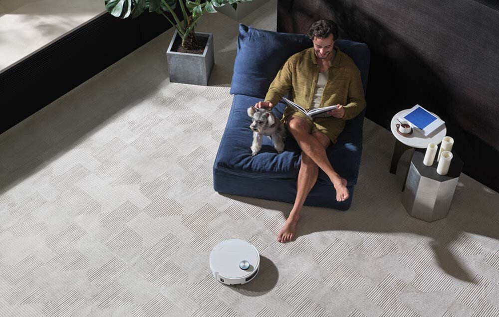 Robot sprzątający DREAME Aqua 10 Ultra Roller Complete Biały Wysoka jakość System AquaRoll™   spłukuje i odświeża rolkę z czterech etapów rozpylania wody, intensywnego szorowania, odsączania brudnej wody i jednoczesnego odświeżania