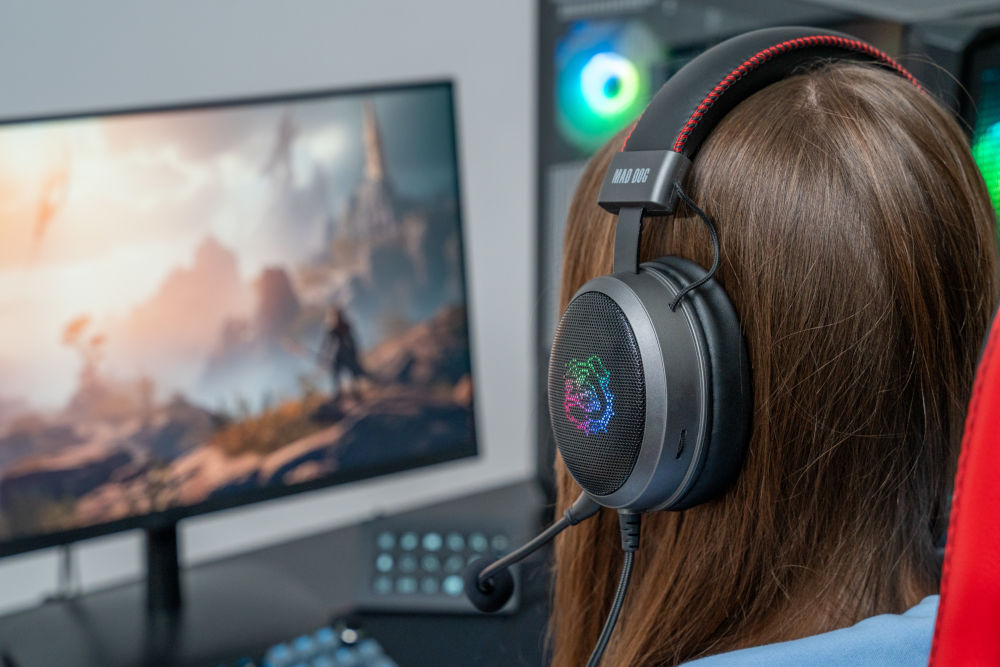 Słuchawki MAD DOG GH600K założonę na głowę aktywne podświetlenie