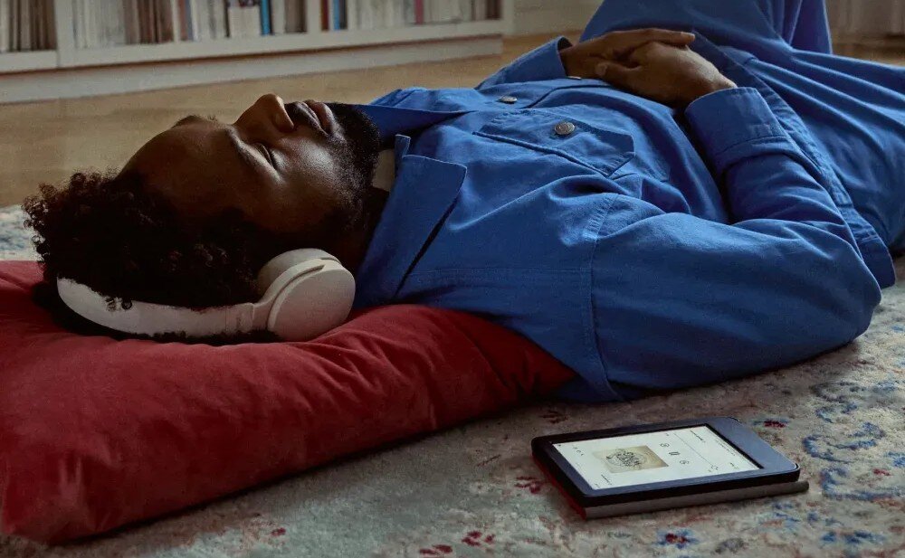 Czytnik e-booków KOBO Clara Colour 6, Podświetlany ekran, Wi-Fi, Bez reklam Czarny formaty łączność obsługa