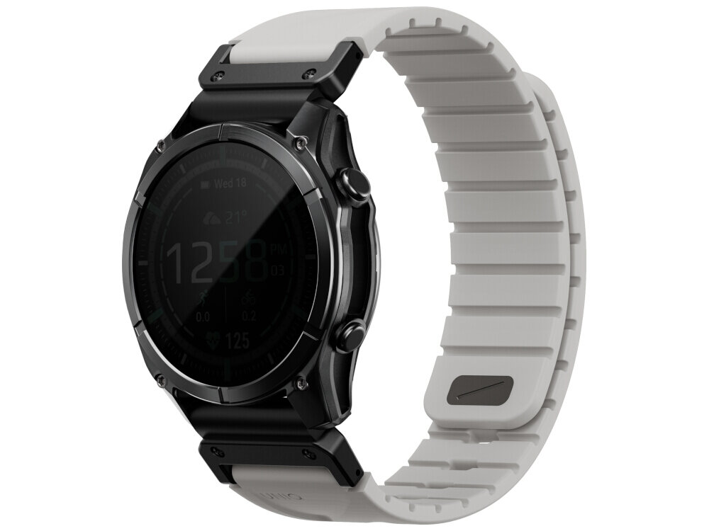 Na obrazie widoczny jest zegarek z szarym paskiem o szerokości 22 mm, przeznaczony do koperty 44/45/46/47 mm. Tarcza zegarka jest czarna z widocznymi przyciskami po bokach.