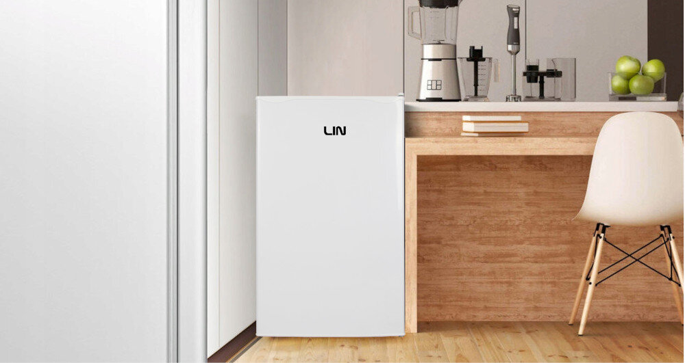 Lodówka LIN LI-BC92 83,5 cm Kompaktowa funkcjonalna 92 litry pojemności wymiary 47,5 cm x 44,5 cm x 85 cm do mniejszych kuchni biur Termostat regulacja temperatury dostosowanie świeżość produktów Praktyczne wnętrze wykorzystanie przestrzeni pojemnik owoce warzywa szklana półka wygoda funkcjonalność wygodny dostęp półki na butelki solidna wytrzymała szklana półka odporne na obciążenia trwałość na lata