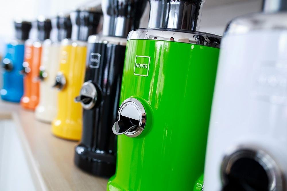 Wyciskarka do soku NOVIS Vita Juicer Czerwony MOC