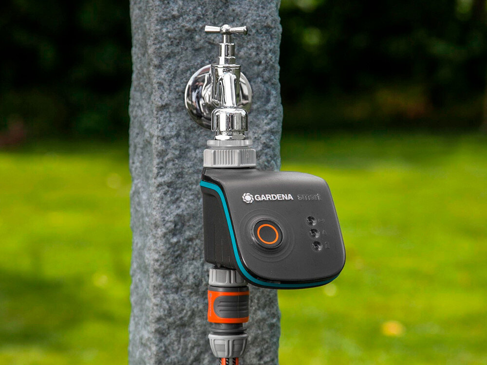 Sterownik nawadniania smart GARDENA zestaw 19103-20 do 6 cykli nawodnien dziennie wybor dnia tygodnia czas trwania w zakresie od 1 minuty do 10 godzin do kranow o standardowych gwintach 26,5 mm – G3/4 i 33,3 mm G1