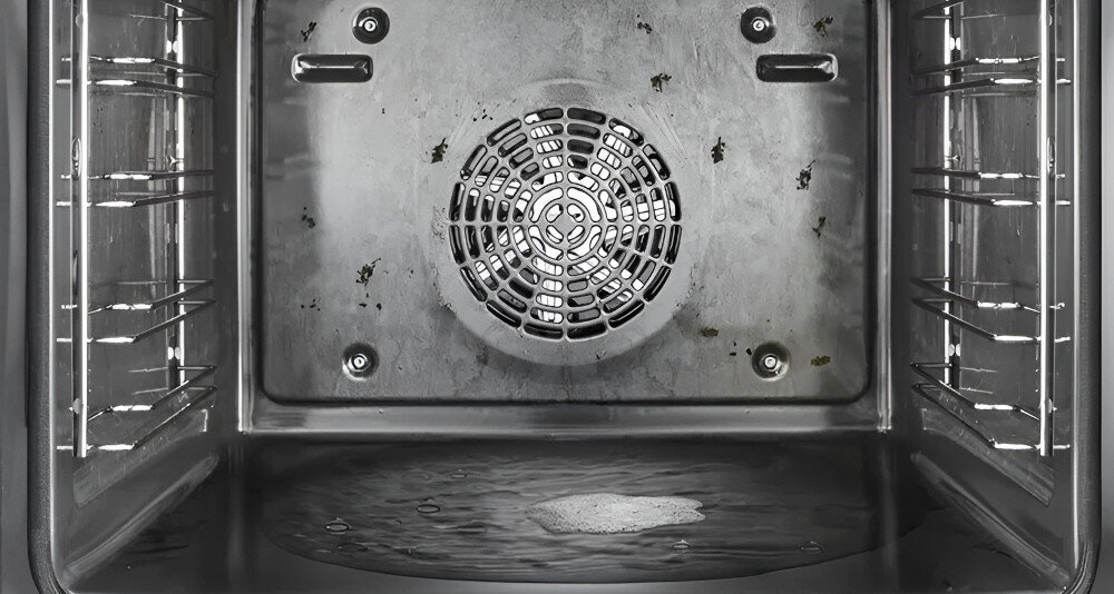 PIEKARNIK BOSCH HBA554EB3 wizualizacja wnętrze otwarty środek drabinki wentylator woda na dnie zabrudzenia szybkie czyszczenie woda detergent funkcja grzania ustawienie temperatury ustawienie czasu zmiękczanie resztek łatwe czyszczenie prosta metoda czysta powierzchnia bezproblemowy proces