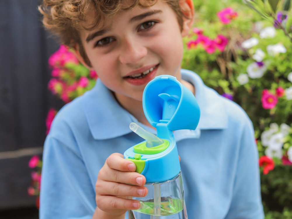 Butelka tritanowa B.BOX BB500503 Fioletowo-miętowy Wygodne picie wyposażona w słomkę ustawioną pod kątem Silikonowy ustnik z zaworkiem zamknięcie otwierane przyciskiem ochrona