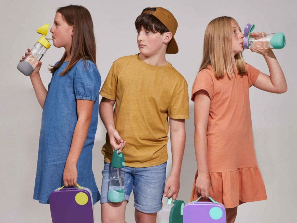 Butelka tritanowa B.BOX BB500507 Zielono-miętowy do szkoły i przedszkola Pojemność 600 ml  Lekka konstrukcja z tritanu Trójkątny kształt wygodny uchwyt 