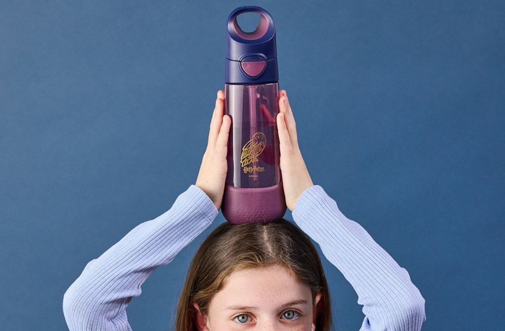 Butelka tritanowa B.BOX BB00916 Bordowo-granatowy wygląd design prezentacja wizualizacja Magia nawodnienia każdego dnia