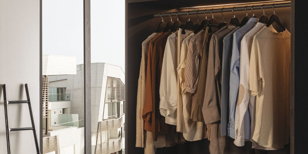 PRALKA HAIER I-Pro 5 HW80-B14959EU1-S szybkie odświeżanie koszule płaszcze marynarki świeżość przyjemny zapach eleganckie ubrania