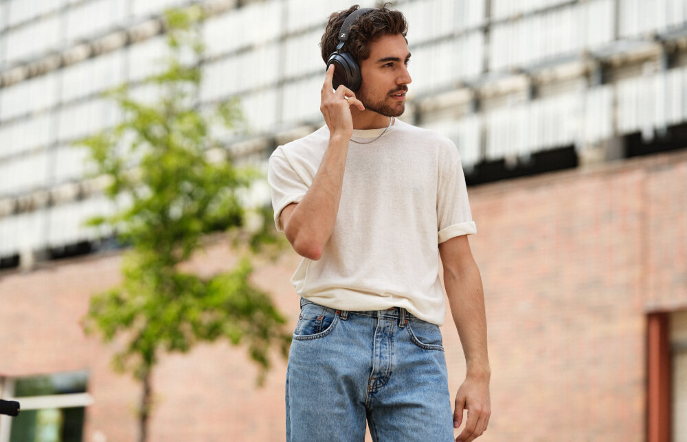 Słuchawki nauszne SENNHEISER Momentum  4 nowe adaptacyjne ANC tryb przezroczystości