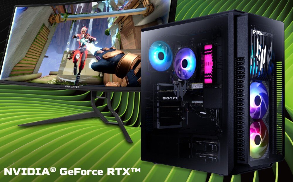 Obraz przedstawia komputer z podświetleniem RGB oraz monitor wyświetlający grę. Na dole widoczny jest tekst: \'NVIDIA® GeForce RTX™\'.