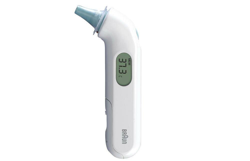 BRAUN-IRT3030 termometr douszny elektroniczny pomiar temperatura gorączka ostatni pomiar wygodny szybki odczyt niewielki rozmiar podróż