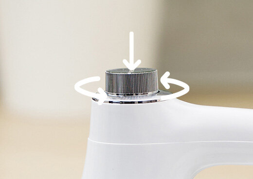 Zbliżenie na pokrętło  do regulacji prędkości miksera z misą obrotową MMR-26Z/B.