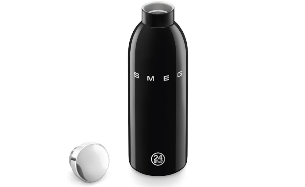 Butelka termiczna SMEG WBF01BL Czarny 500 ml wygląd design prezentacja wizualizacja Komfort przez cały dzień