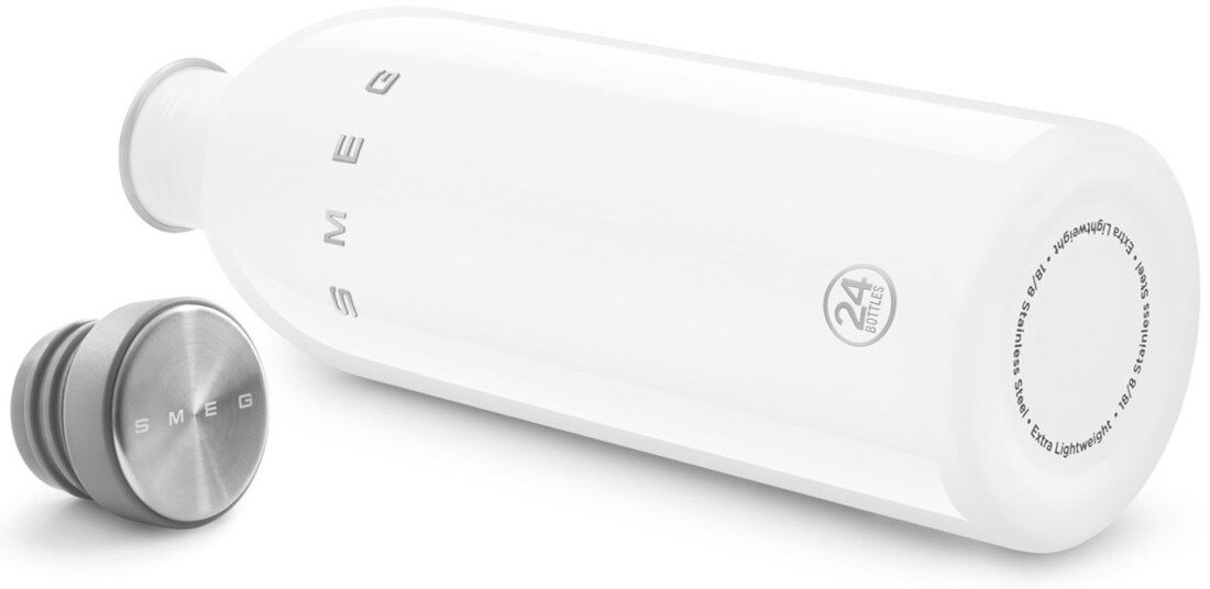 Butelka na wodę SMEG WBF02WH Trwała stal nierdzewna Solidna konstrukcja ze stali nierdzewnej Materiał jest bezpieczny i łatwy do mycia zachowuje swoje właściwości przez długi czas