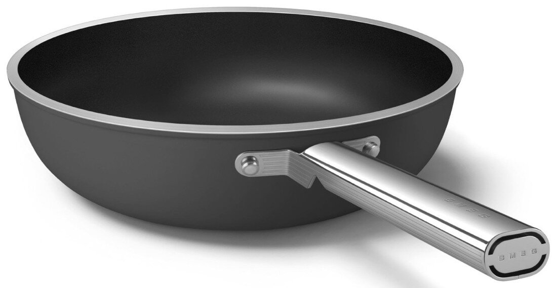 Patelnia wok SMEG WOF3002BLM 30 cm Bezpieczna i wygodna obsługa Uchwyt ze stali nierdzewnej