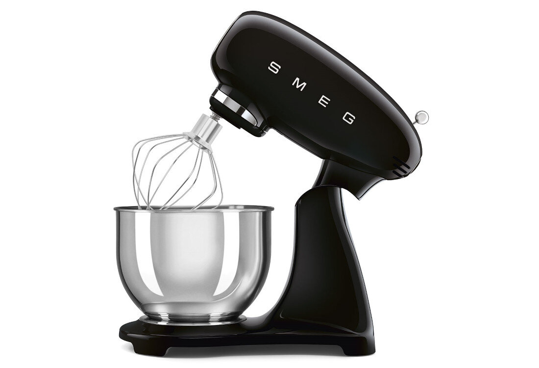 Robot kuchenny planetarny SMEG SMF05BLEU 1000W Czarny Płynny start Smooth Start Funkcja Smooth Start zachowujesz porządek w kuchni