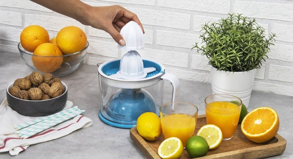Wyciskarka do cytrusów CECOTEC EssentialVita Adjust automatyczne dociśnięcie owocu, wygodne użytkowanie, świezy sok