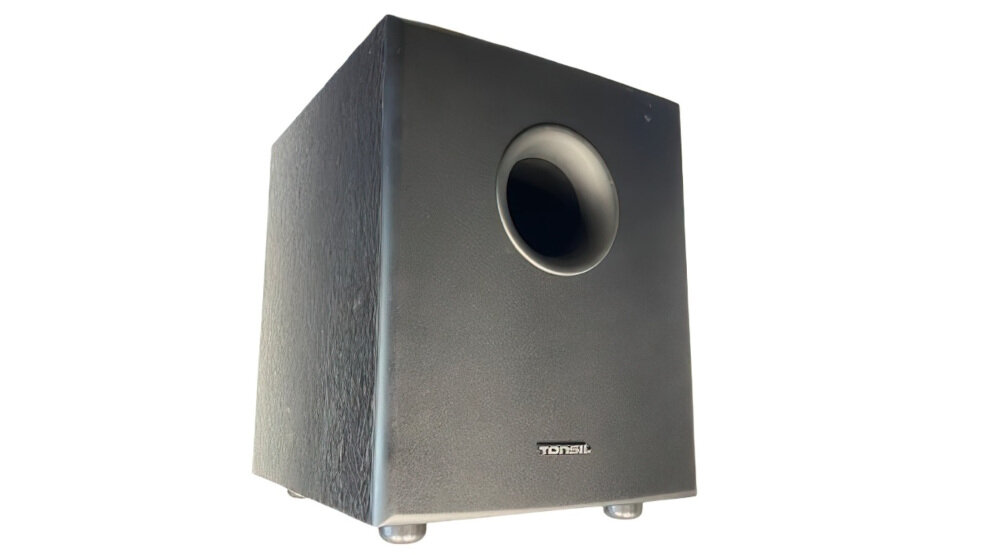 Subwoofer TONSIL AKTIV 250 A - Wygodne dopasowanie, subwoofer po skosie na białym tle
