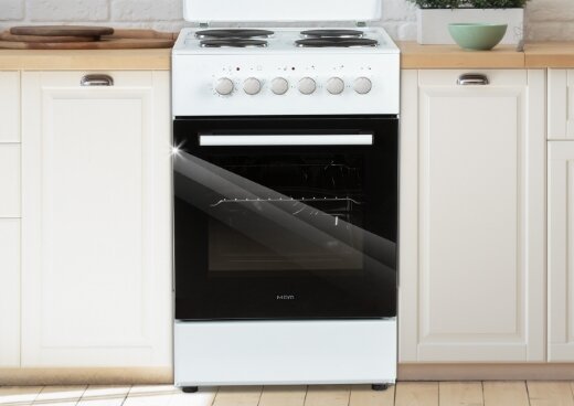 Błyszczący piekarnik