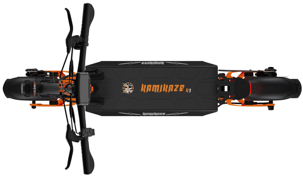 Hulajnoga elektryczna KAMIKAZE K1 60km 1000W 10 cali Czarny hulajnoga na białym tle widoczna z góry wytrzymała konstrukcja z wysokiej jakości aluminium dla osób o maksymalnej wadze do 120 kg spory deck powierzchnia z antypoślizgową powłoką