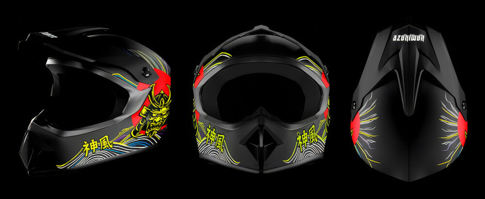 Kask KAMIKAZE Tokyo Drift Czarny Full Face (rozmiar XL) kask w trzech ujęciach od przodu pod skosem od przodu i z góry białe tło zewnętrzna warstwa wykonana z tworzywa ABS odporność na uszkodzenia mechaniczne lepiej znosi uderzenia otarcia intensywne użytkowanie większa trwałość sprzętu większe poczucie bezpieczeństwa