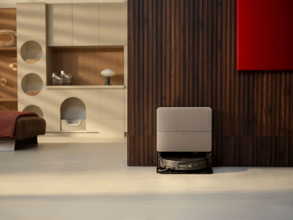 Robot sprzątający ROBOROCK Saros 20 Sonic Complete Czarny Automatyczna stacja