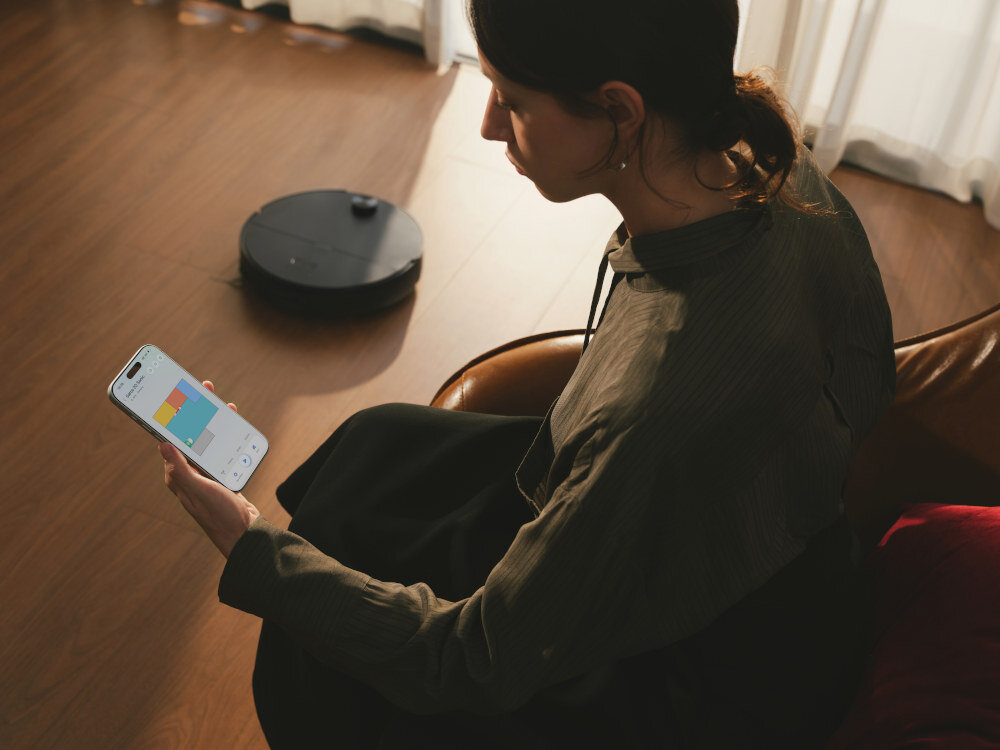 Robot sprzątający ROBOROCK Saros 20 Sonic Complete Czarny Funkcje smart i wygoda Asystent głosowy „Hello Rocky”, obsługa Matter (Apple Home, Alexa, Google Home)  SmartPlan 3.0 Funkcje dla zwierząt, zbiorniki 4 l i 3,5 l  szybkie ładowanie (150 min)