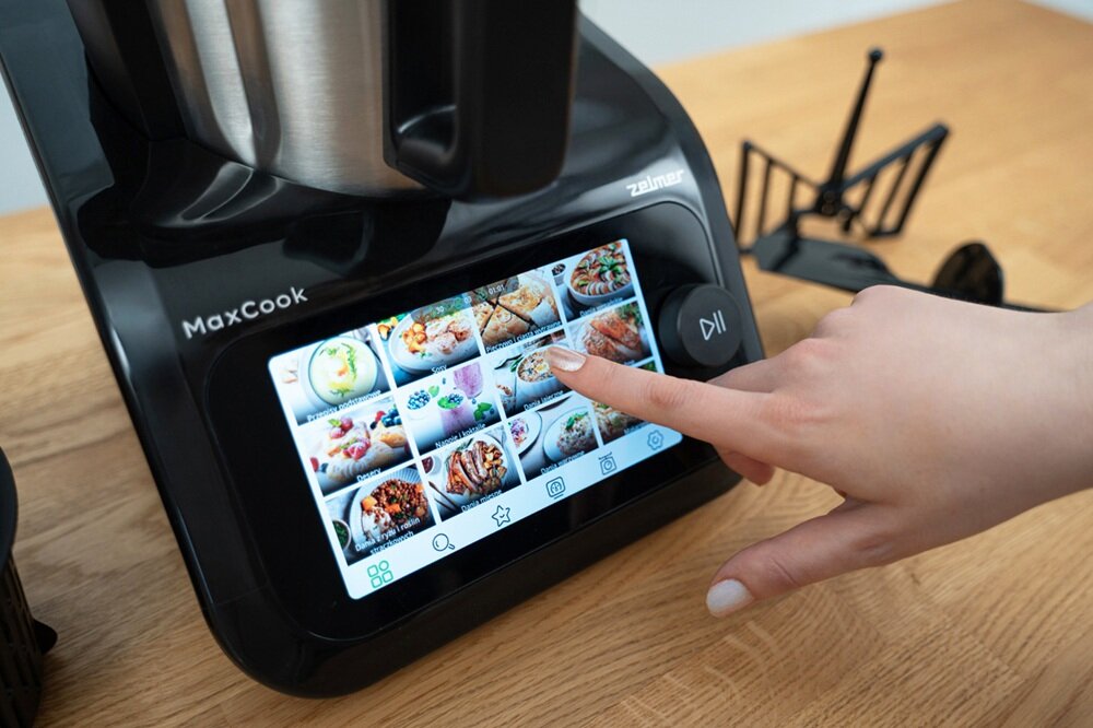 Wielofunkcyjny robot kuchenny ZELMER ZTR2000 MaxCook duży ekran dotykowy, czytelne menu, intuicyjne sterowanie