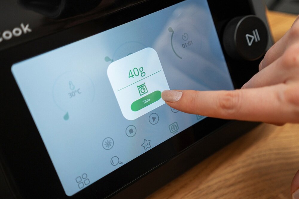 Wielofunkcyjny robot kuchenny ZELMER ZTR2000 MaxCook wbudowana waga, precyzja, funkcja tarowania, powtarzalne efekty