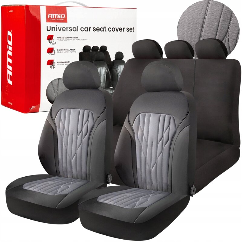 Na obrazie widoczne są uniwersalne pokrowce na fotele samochodowe w kolorze szaro-czarnym, z przodu i z tyłu. W tle znajduje się pudełko z napisem \'AMiO Universal car seat cover set\'.