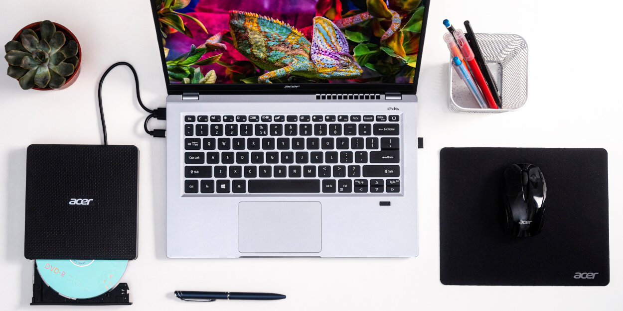 Napęd ACER GP.ODD11.001 Czarny umożliwia zarówno zapis jak i odczyt z nośników CD/DVD