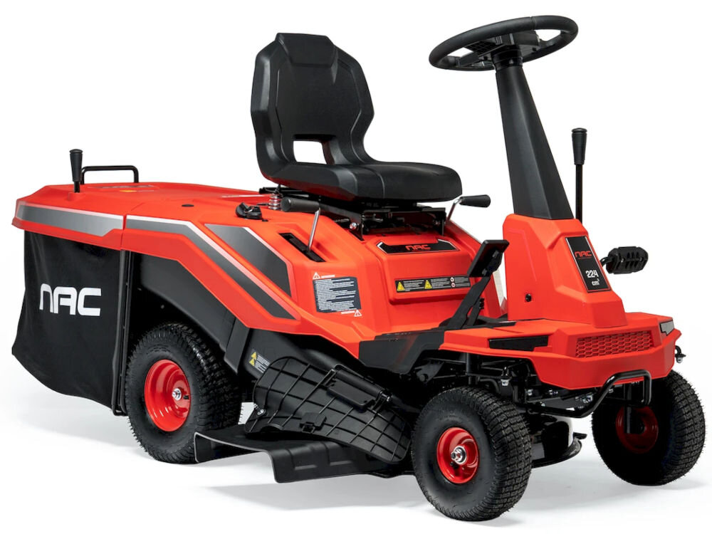 Traktor ogrodowy NAC TRR61-224R-RC-RO, traktorek, szerokość, wydajność, komfort, Czerwony traktorek ogrodowy widoczny z profilu.