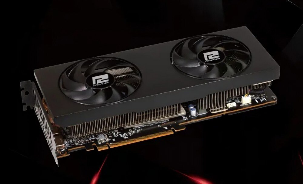 Komputer MAD DOG DEEPCOOL360-A08DR32 Karta graficzna z trzema wentylatorami w kolorze niebieskim na tle abstrakcyjnej, kosmicznej grafiki. Na środku wentylatora logo producenta