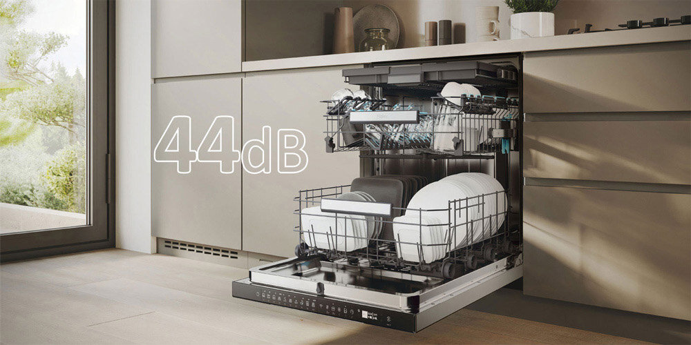 ZMYWARKA HAIER WASHLENS PLUS 2 XU 6B4M3PSX AI SMART zdjęcie lifestyle ikona grafika front otwarta naczynia załadunek godzina panel Cicha praca około 42 db bezgłośna praca bez zakłócania spokoju