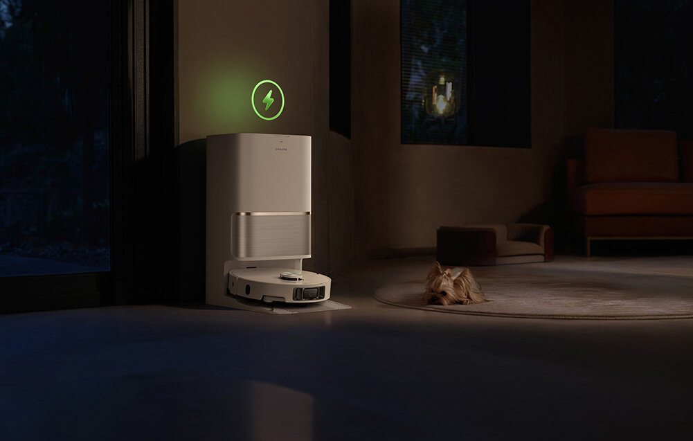 Robot sprzątający DREAME L50 Ultra AE Biały zdjęcie lifestyle Energia na długie sprzątanie Funkcja szybkiego ładowania Czas ładowania