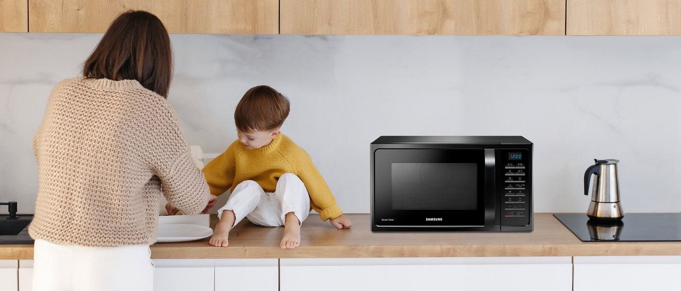 W Media Expert wybierz kuchenkę mikrofalową Samsung MC28H5015AKz grillem i termoobiegiem