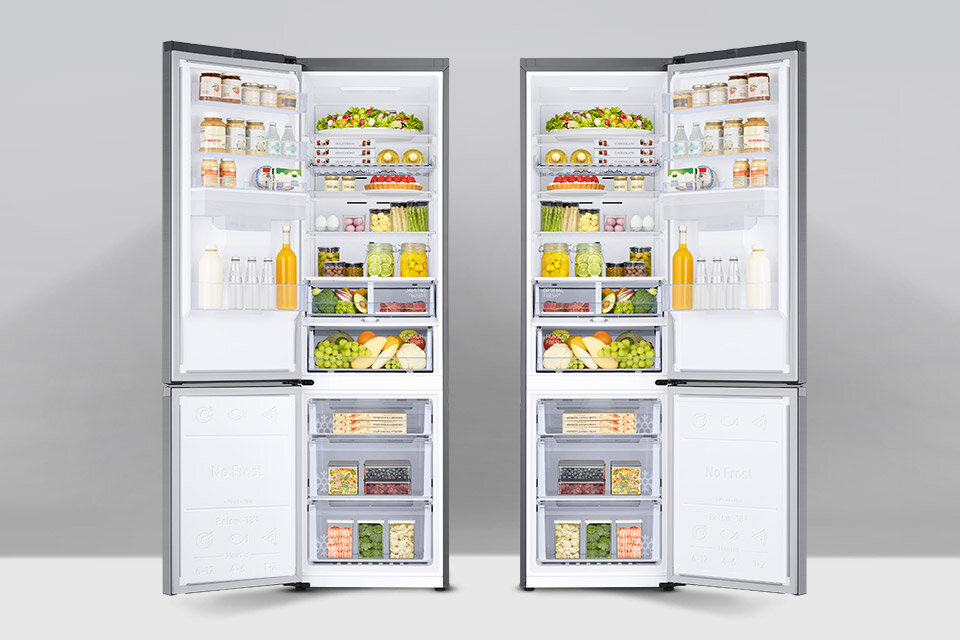 Kierunek otwierania drzwi lodówki Samsung RB38C635ES9 można dostosować do własnych preferencji