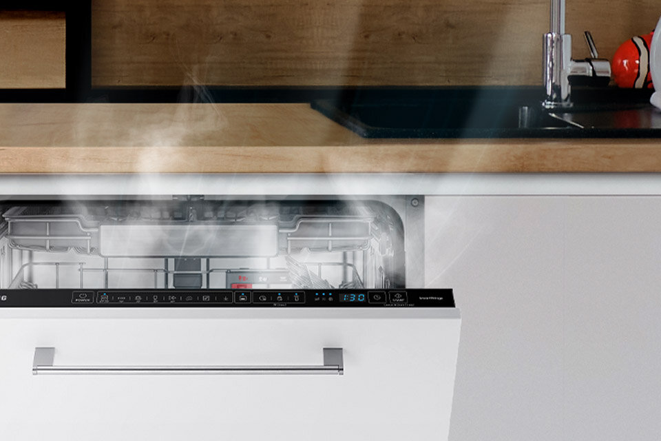 umożliwia szybsze schnięcie naczyń