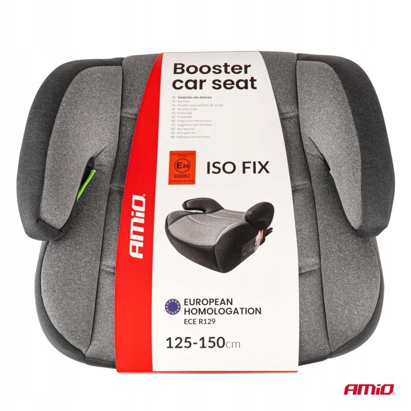 Na obrazie widoczna jest szara podstawka samochodowa z etykietą zawierającą tekst: \'Booster car seat\', \'ISO FIX\', \'European Homologation ECE R129\', \'125-150 cm\'. Logo \'AMiO\' znajduje się na etykiecie oraz w dolnym rogu obrazu.