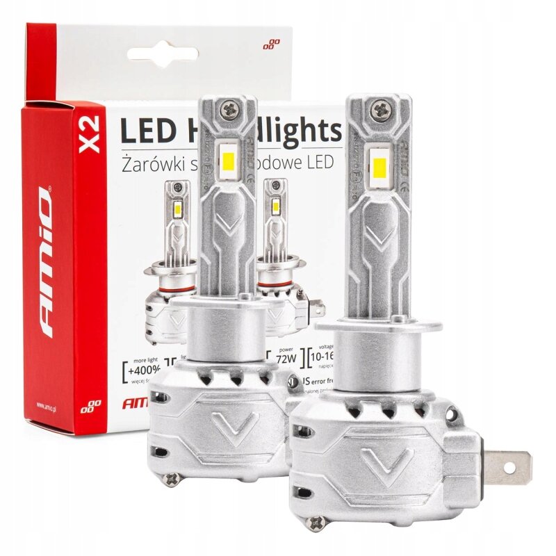 Na obrazie widoczne są dwie srebrne żarówki samochodowe LED oraz opakowanie z napisem \'LED Headlights Żarówki samochodowe LED\'. Logo \'Amio\' znajduje się na opakowaniu po lewej stronie.