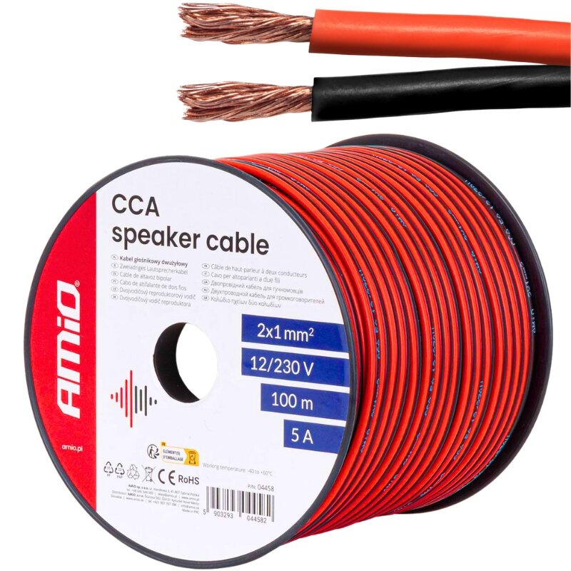 Zdjęcie przedstawia szpulę czerwono-czarnego kabla głośnikowego z oznaczeniami: \'CCA speaker cable\', \'2x1 mm²\', \'12/230 V\', \'100 m\', \'5 A\'. Widoczne jest logo \'Amio\' oraz informacje o zgodności z normami RoHS.