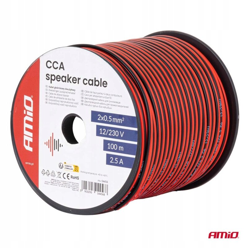 Zdjęcie przedstawia szpulę czerwono-czarnego kabla głośnikowego z oznaczeniami: \'CCA speaker cable\', \'2x0.5 mm²\', \'12/230 V\', \'100 m\', \'2.5 A\'. Widoczne jest logo \'AMIO\'.
